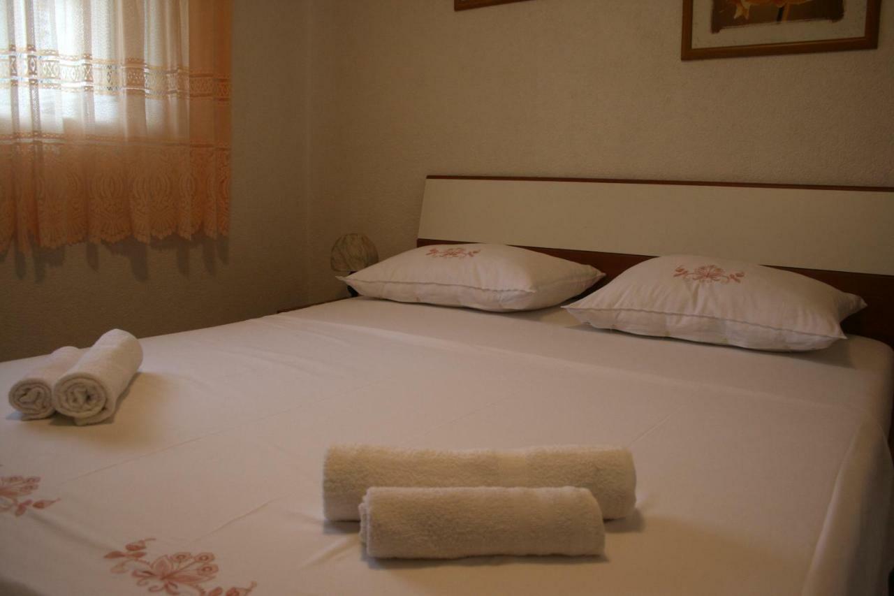 Apartman Elena 斯维蒂尤拉伊 外观 照片