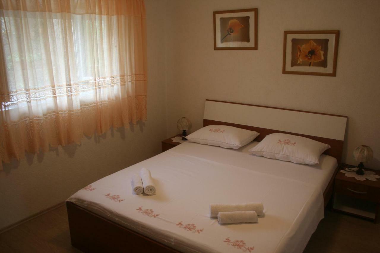 Apartman Elena 斯维蒂尤拉伊 外观 照片